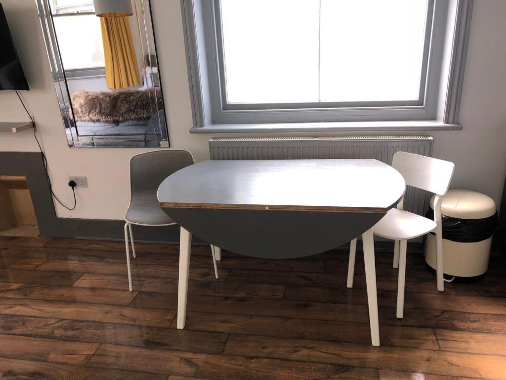 1 Comfortable Studio Appartement Hove Buitenkant foto